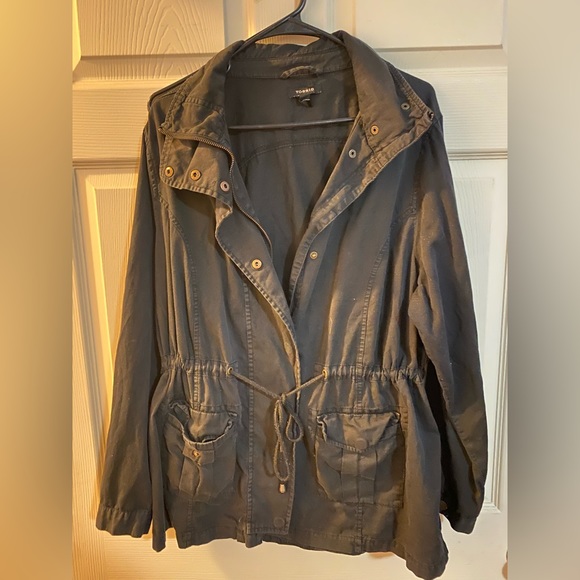 Black jacket - Picture 2 of 3